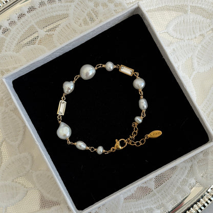 Divine Armband