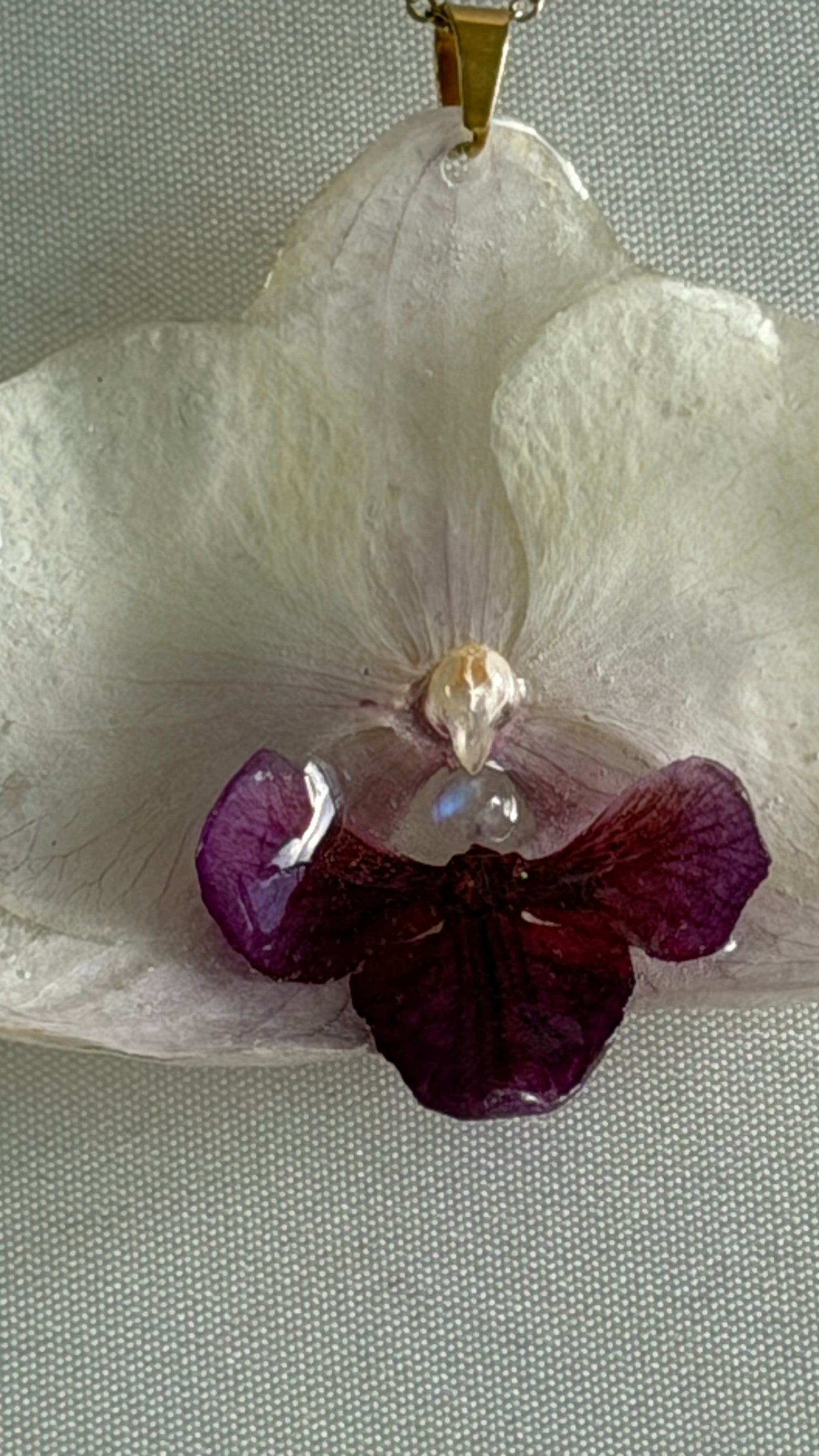 Einzelstück Orchidee Halskette mit Mondstein
