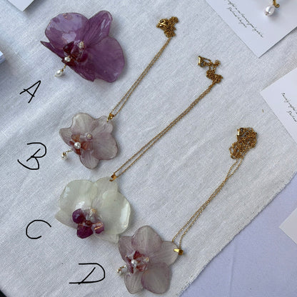 Einzelstück Orchidee Kette mit Süsswasserperlen