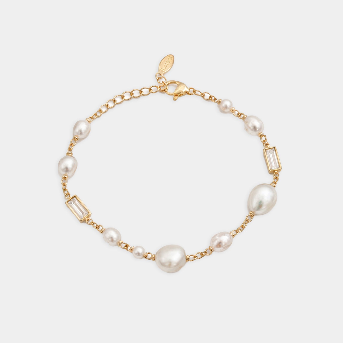 Divine Armband