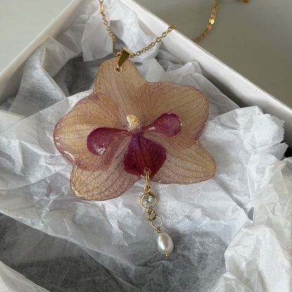 Einzelstück Orchidee Halskette mit Zirkonia